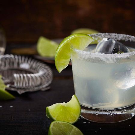Drury Inn & Suites Phoenix Chandler Fashion Center 외부 사진