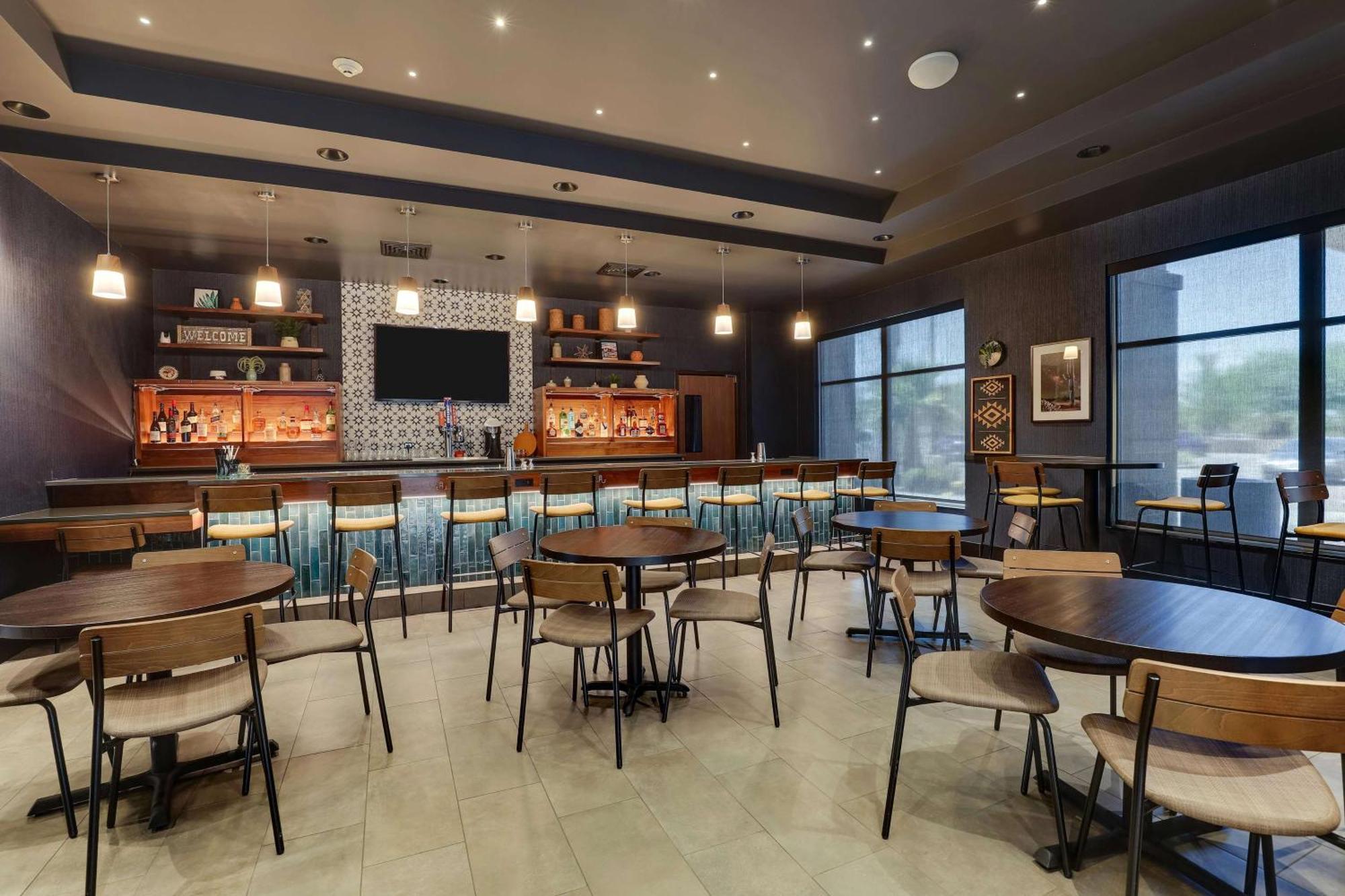 Drury Inn & Suites Phoenix Chandler Fashion Center 외부 사진